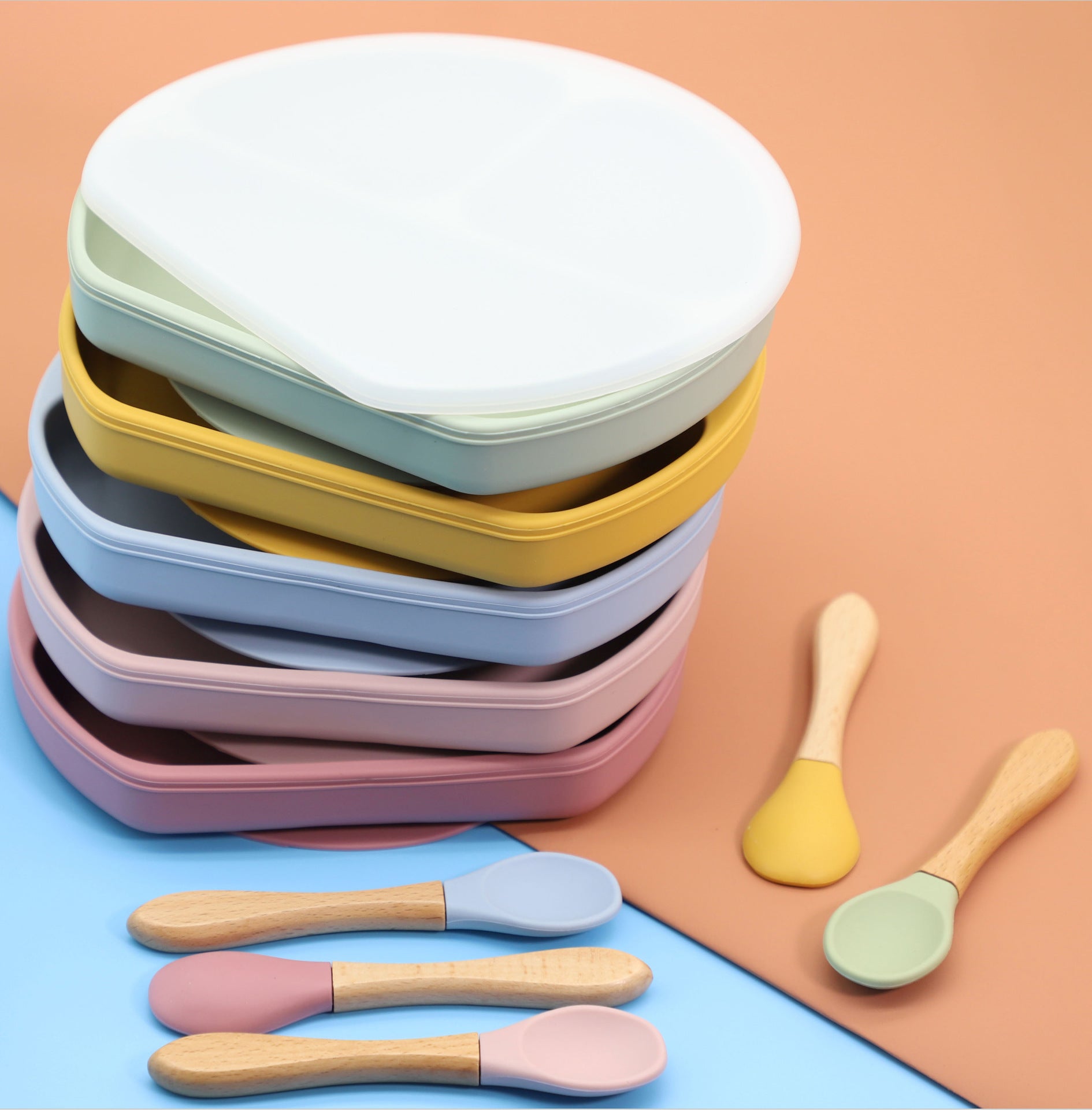 Make Mealtime Fun with Our Baby Silicone Plate!