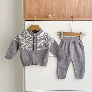 Keep Your Little Ones Stylish This Autumn with Our Unisex Long Sleeves Set!