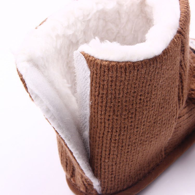 Winter new bear knitting plus baby shoes