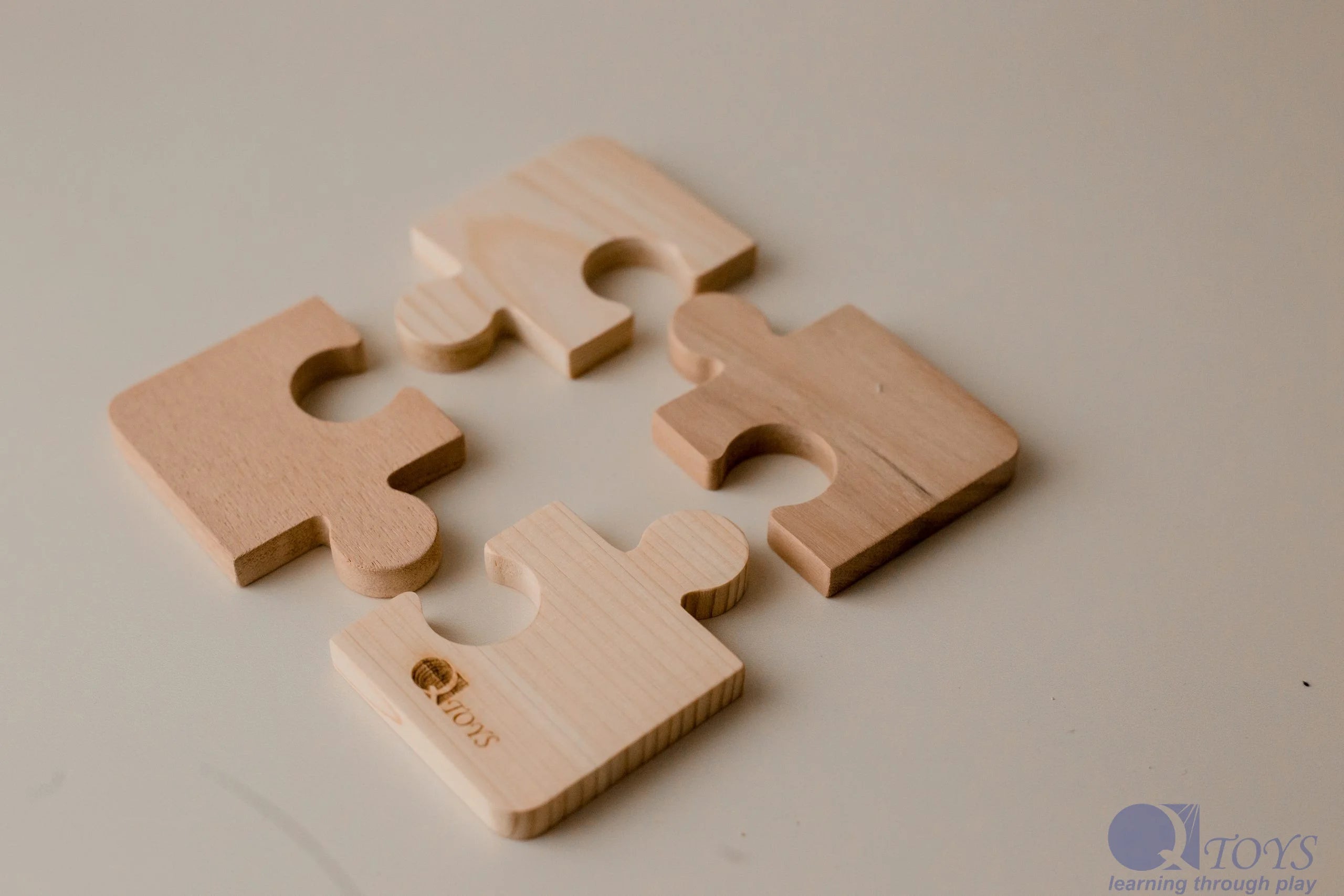 QToys Australia (USA) Starter Set